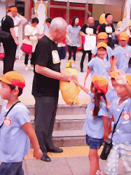 140701_fes_koro_1.gif