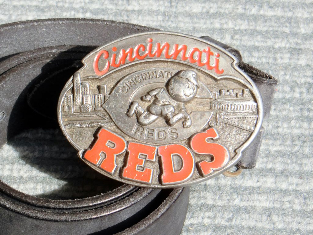 belt-buckle-c-reds